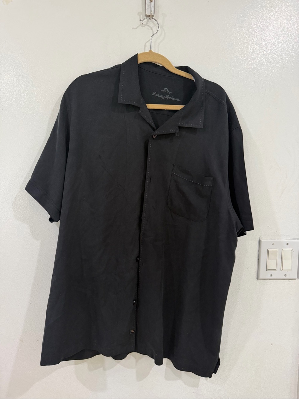 Tommy Bahama Black Short-Sleeve Button-Down Shirt
